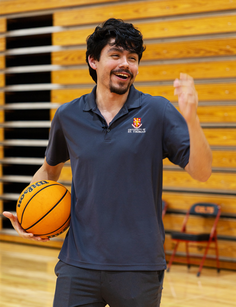 Altamirano, Mr. UST, on the basketball court