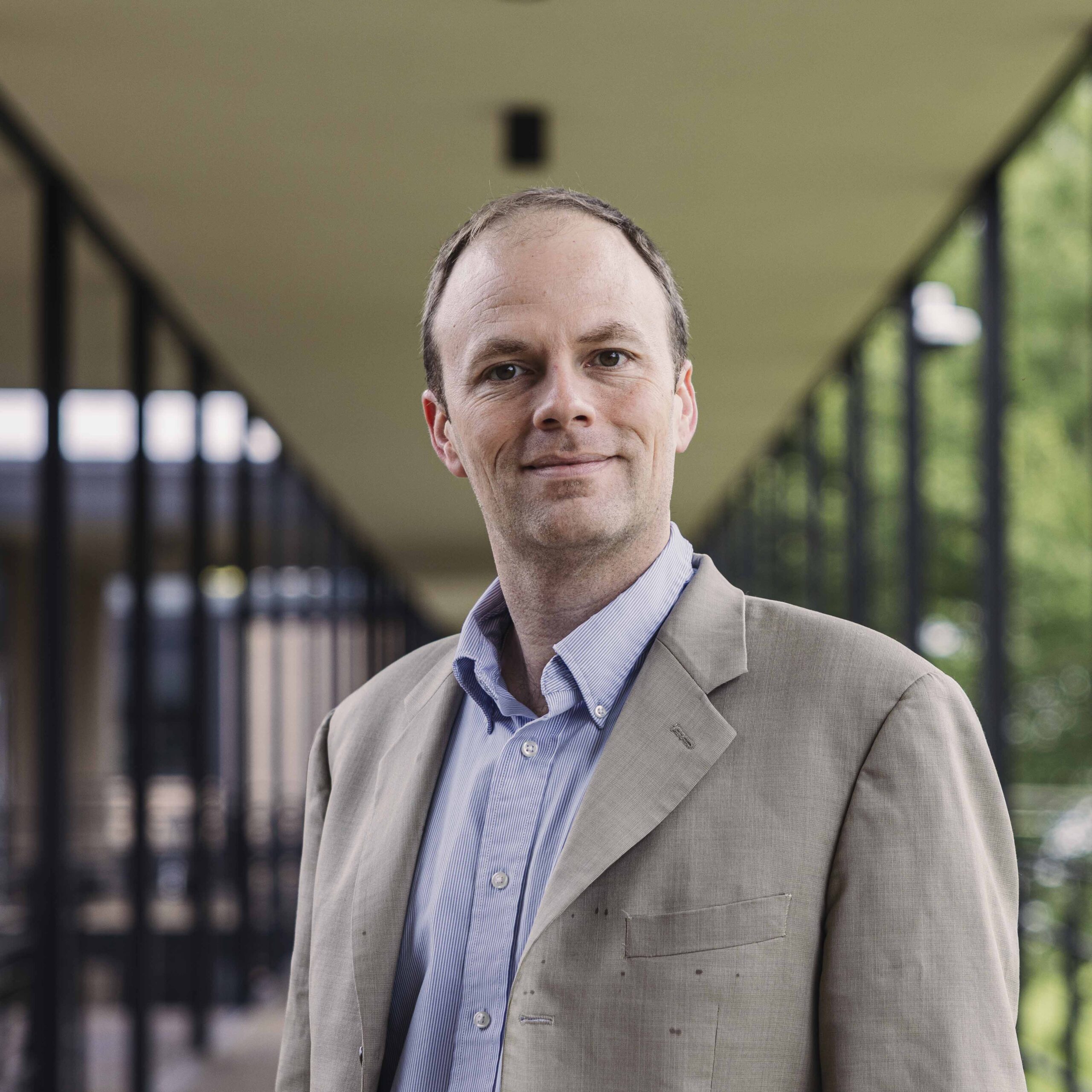 Dr. Christopher Wolfe