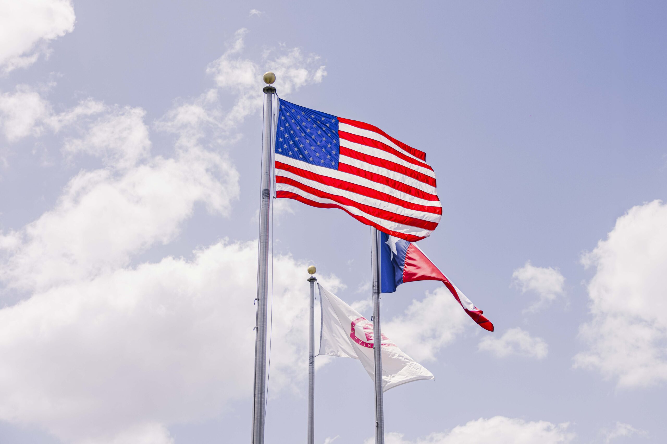 University of St. Thomas, Texas and United States flags